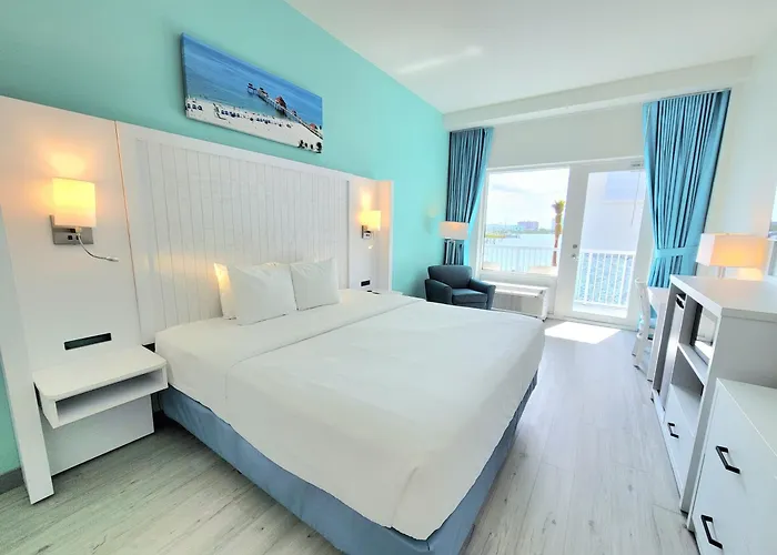 Hotel Charthouse Clearwater Marina