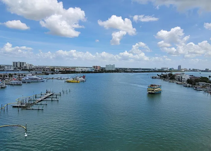 Hotel Charthouse Clearwater Marina