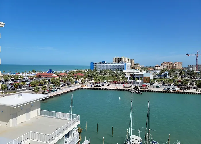 Charthouse Clearwater Marina Hotel