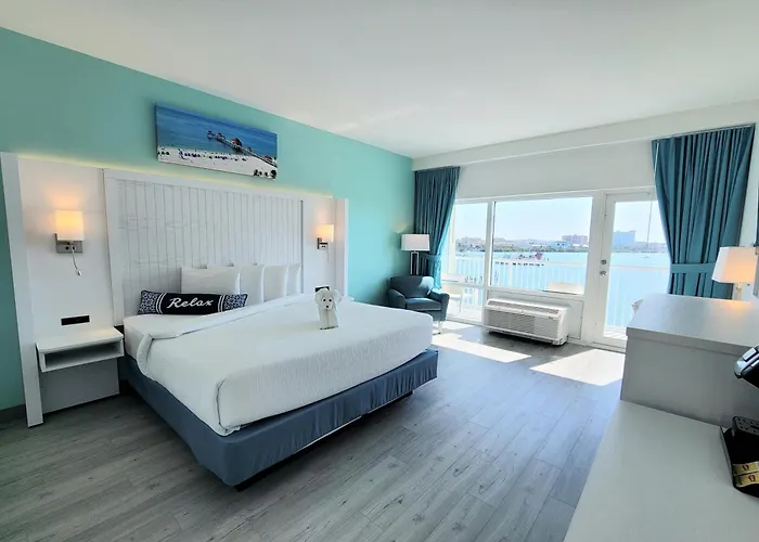 Hotel Charthouse Clearwater Marina 3*