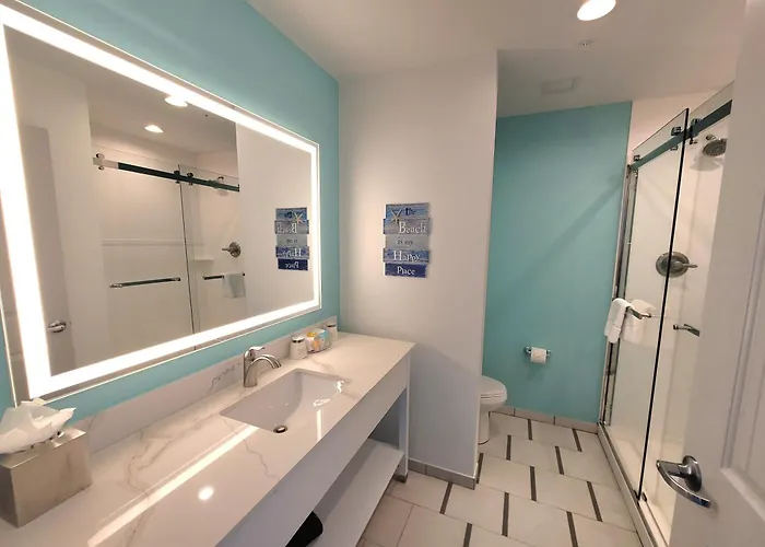 Hotel Charthouse Clearwater Marina 3*